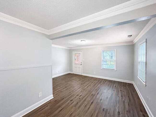 Building Photo - 4297 Leatherwood Ave