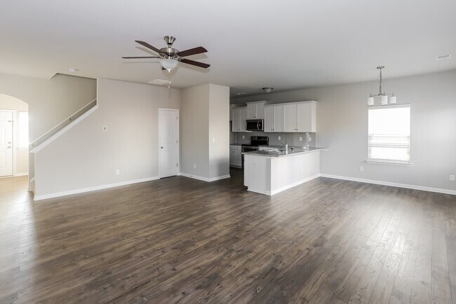 Building Photo - 9243 Treyburn Dr