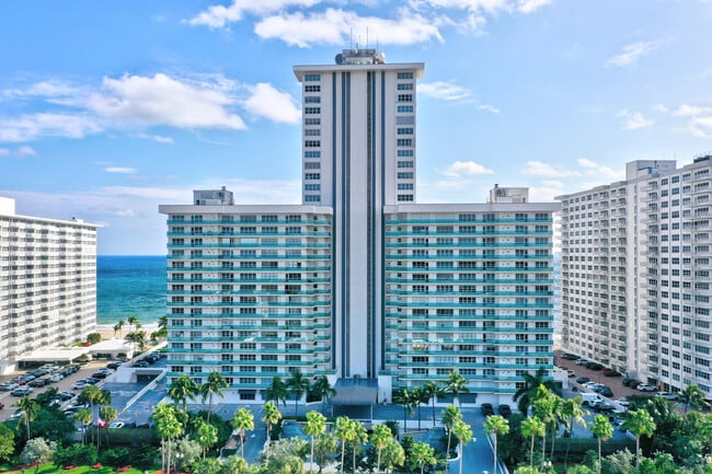 Building Photo - 3900 Galt Ocean Dr