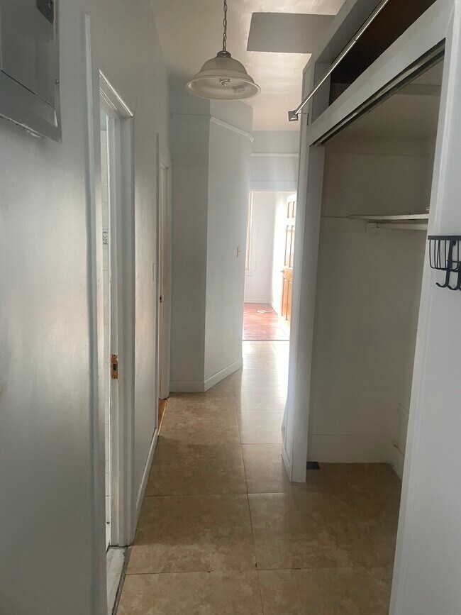 Foto del edificio - 146 Kenilworth Pl