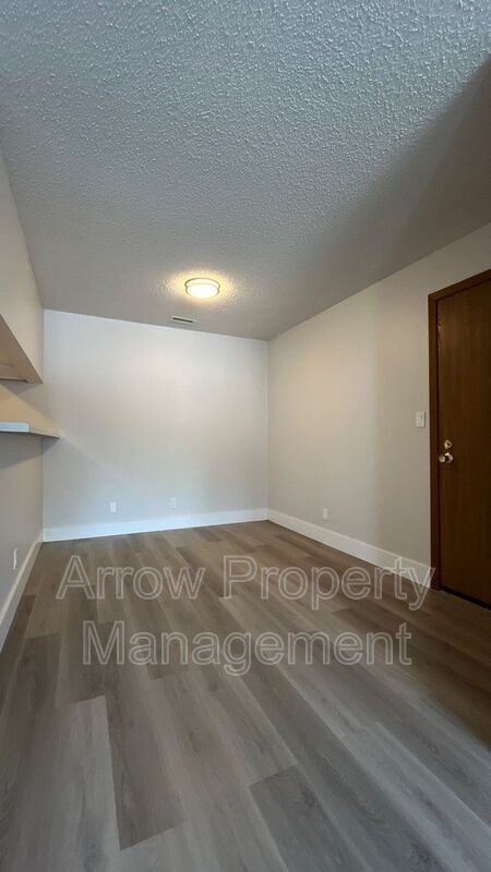 Building Photo - 2350 N 44th St