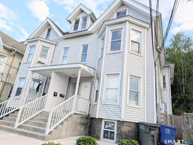 Building Photo - 103 Catherine St