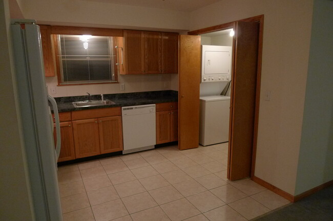 Washer & Dryer in Unit - 37 Vesey St