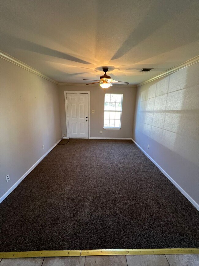 Foto del edificio - 5609 Fallowmont St