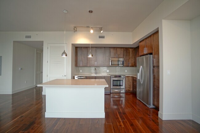 Foto del edificio - 700 SE 2nd St