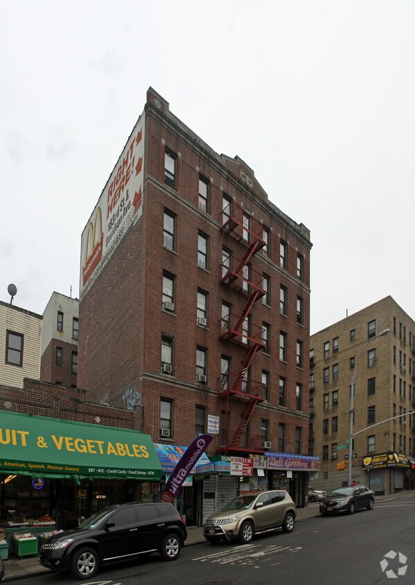 Foto del edificio - 18-24 W 183rd St