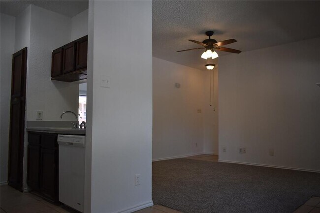 Building Photo - 9737 Whitehurst Dr