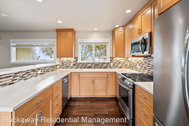 Foto del edificio - 3 br, 2 bath House - 261 CASTLETON WAY