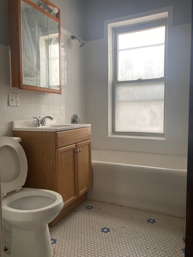 Foto del edificio - 1553 W 90th St