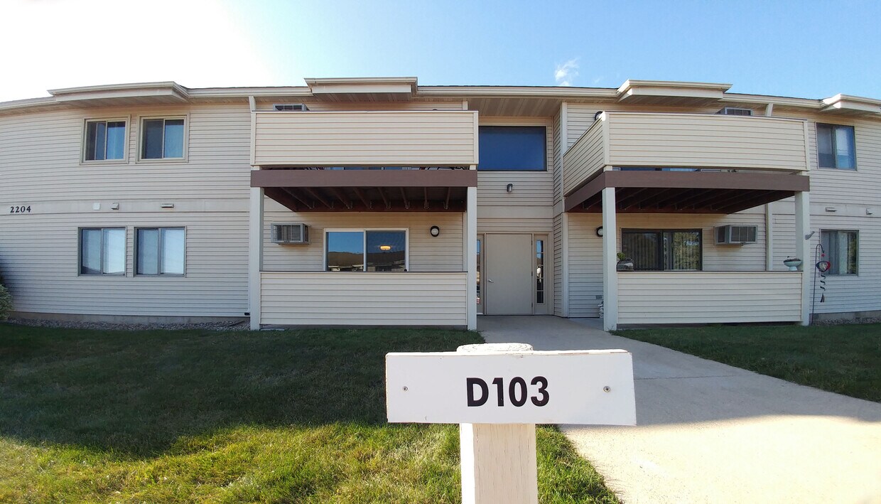 Primary Photo - 2204 Valleyhigh Dr NW