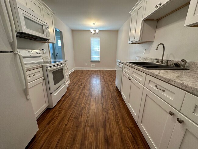 Foto del edificio - Introducing your dream home in the heart of Virginia Beach!