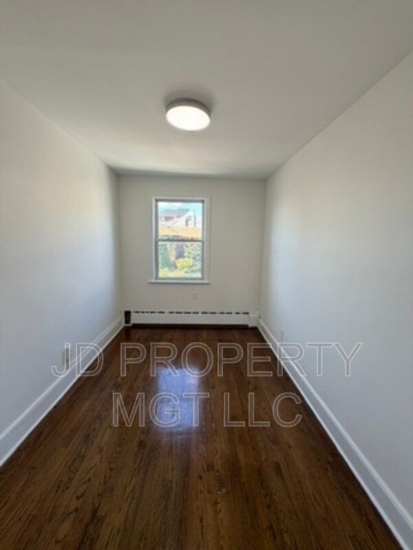 Foto del edificio - 21 Van Court Land Pl
