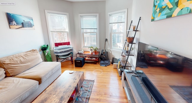 Building Photo - 23 Tufts St