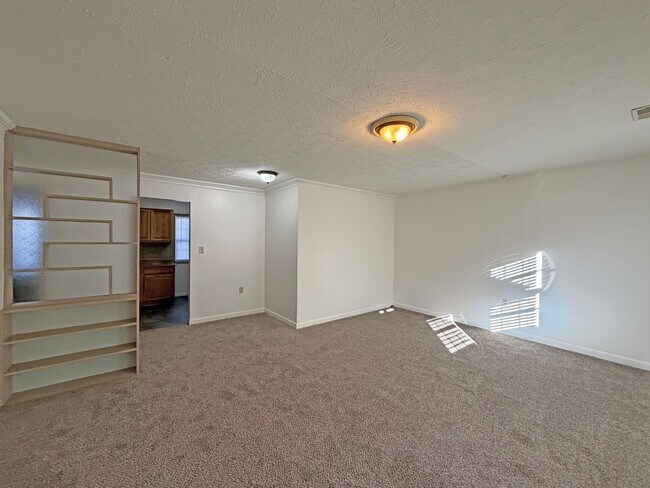 Foto del edificio - Gorgeous Well Kept Home Near Mercy & Bass Pro!