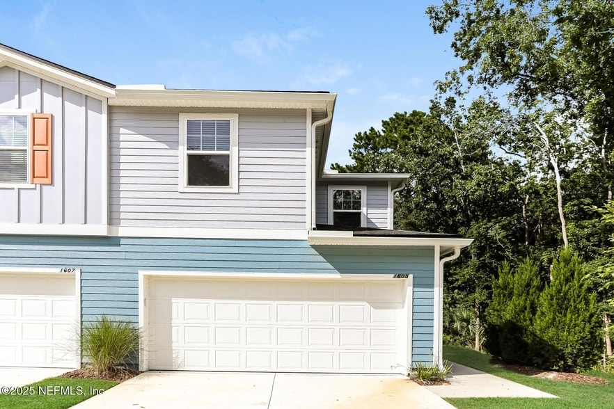 Primary Photo - 1605 Cluny Rd