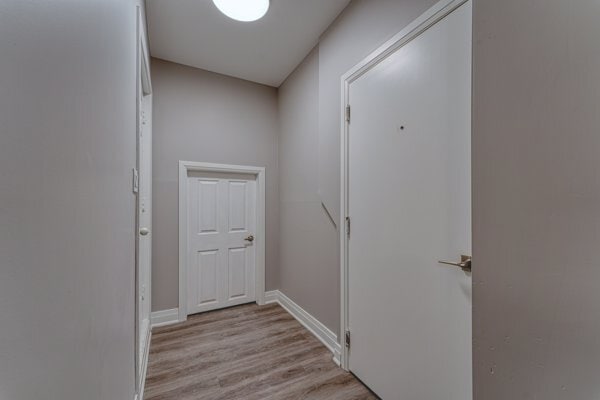 Building Photo - 1344 Brackenwood Crescent