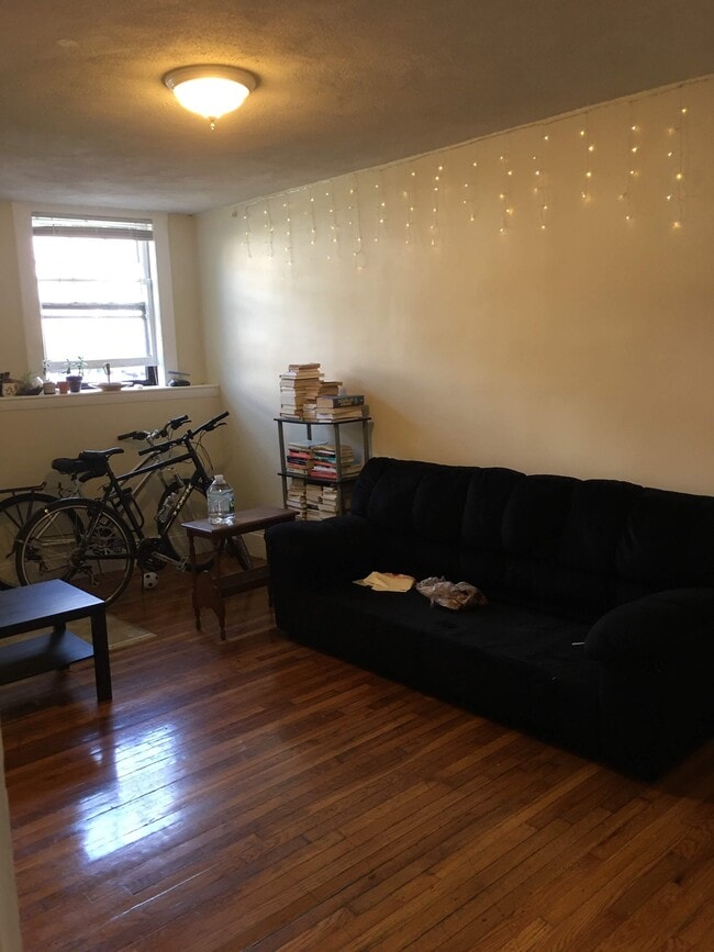 Photo - 110 Lanark Rd Apartment