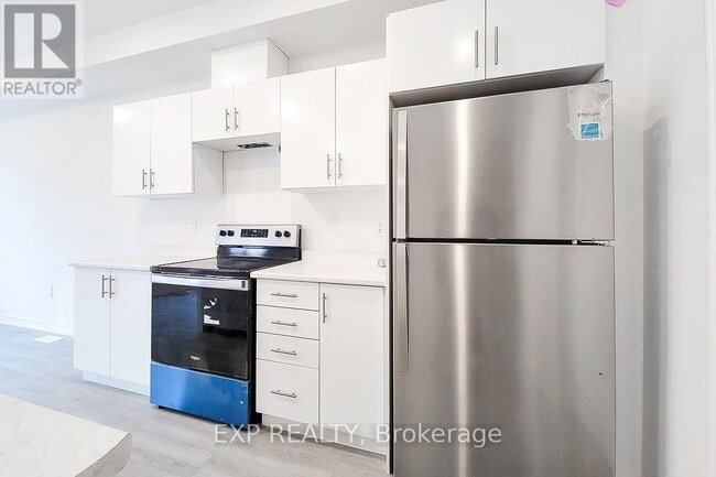 Building Photo - 40-40 Zinfandel Dr