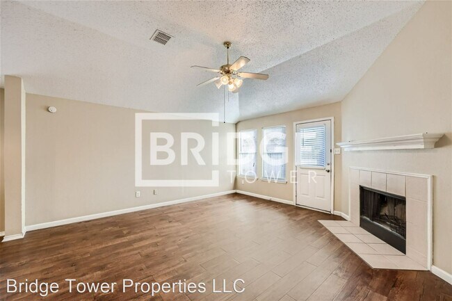 Foto del edificio - 3 br, 2 bath House - 2210 Sumac Drive