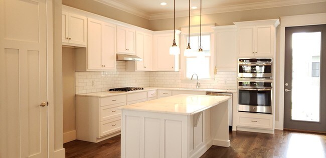 Foto del edificio - 683 Mariner Way