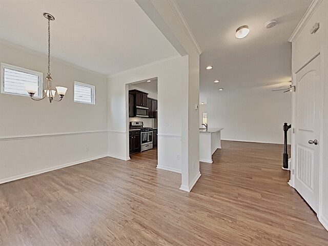 Building Photo - 323 Stoney Hollow Road