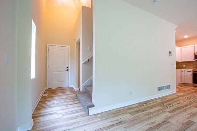 Foto del edificio - 7118/7122 North 79th Court