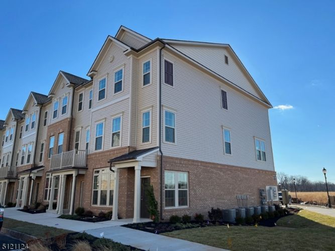 8 Davenport St, Somerville, NJ 08876 Condo for Rent in Somerville, NJ