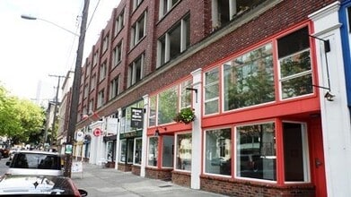 Building Photo - 526 1st Ave S