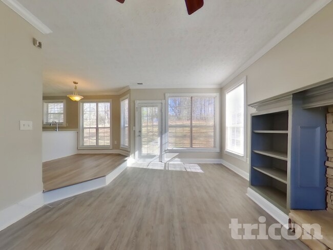 Foto del edificio - 3520 Willow Tree Cir