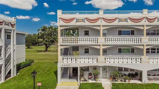 Top Floor, End Unit provides for lots of privacy and tranquility - 2460 Franciscan Dr