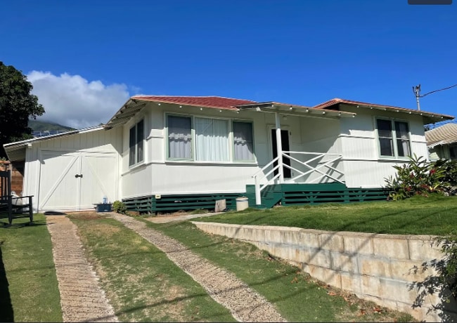 Building Photo - 295 Koeli St