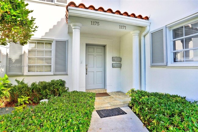 Building Photo - 1175 Campo Sano Ave