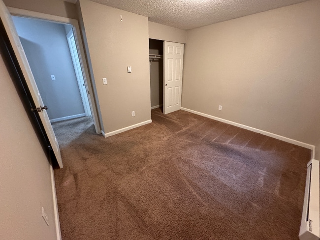 Building Photo - 2907 E M St