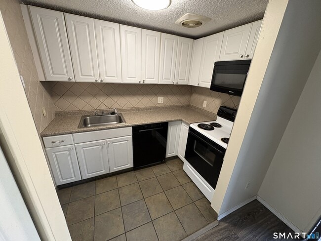 Foto del edificio - 20 Burgundy Hill Ln