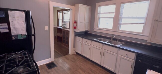 Foto del edificio - 315 E Smith Ave