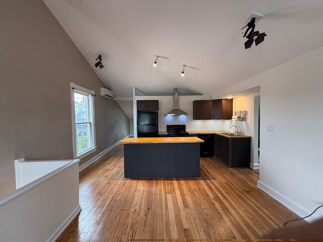 Building Photo - 401 Fairfield Ave