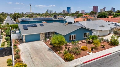 Building Photo - 1601 Eaton Dr