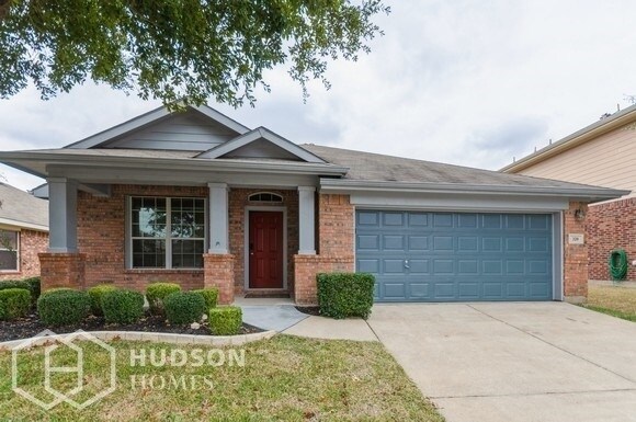 Primary Photo - 320 Bayberry Dr
