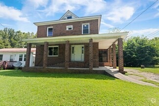 Building Photo - 516 N Center St