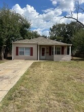 Building Photo - 1515 S Travis St