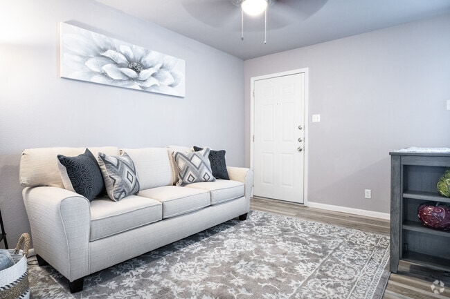 1BR, 1BA - 660SF - Cedar Circle Residences