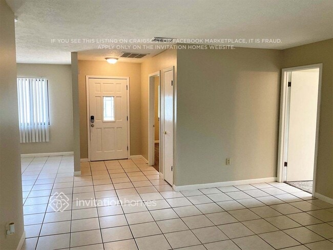 Foto del edificio - 35208 Dolphin Lake Dr