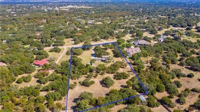 Building Photo - 2100 Mayfield Dr