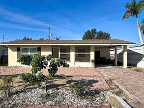 Building Photo - 6002 Lords Ave