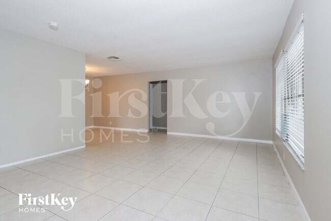 Foto del edificio - 7401 NW 58th St