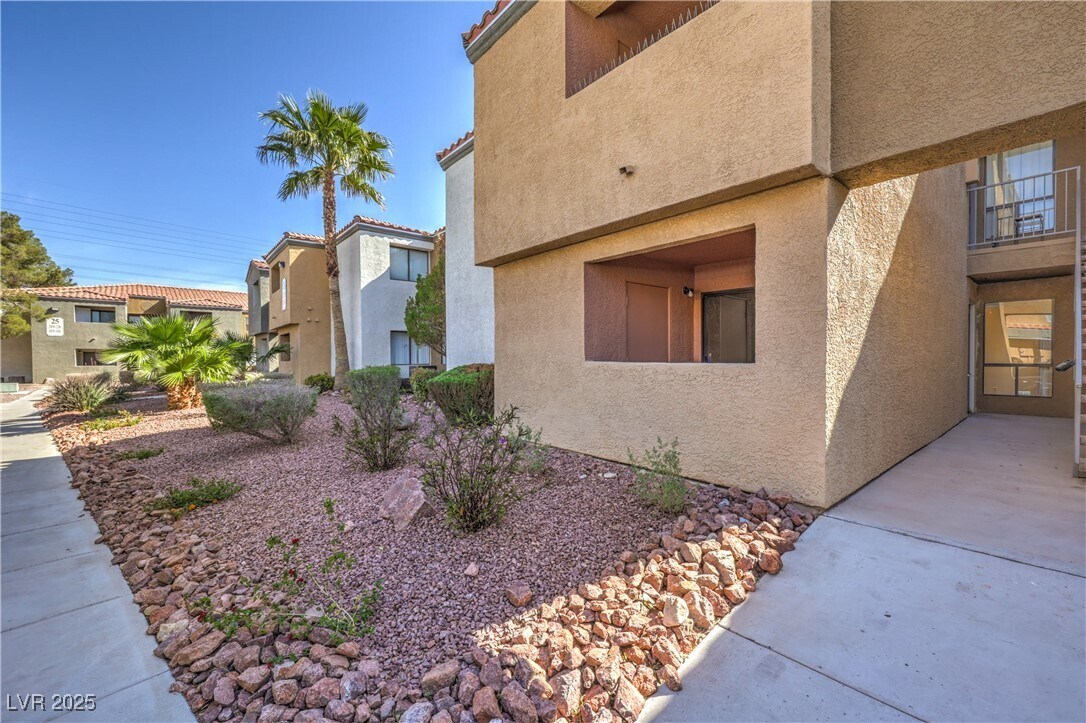 Foto principal - 3151 N Soaring Gulls Dr