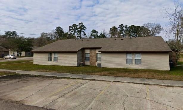 Building Photo - 41037 S Range Rd
