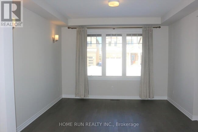 Building Photo - 718 Brittanic Rd