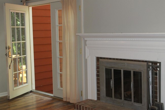 Building Photo - 5442 Pine Top Cir