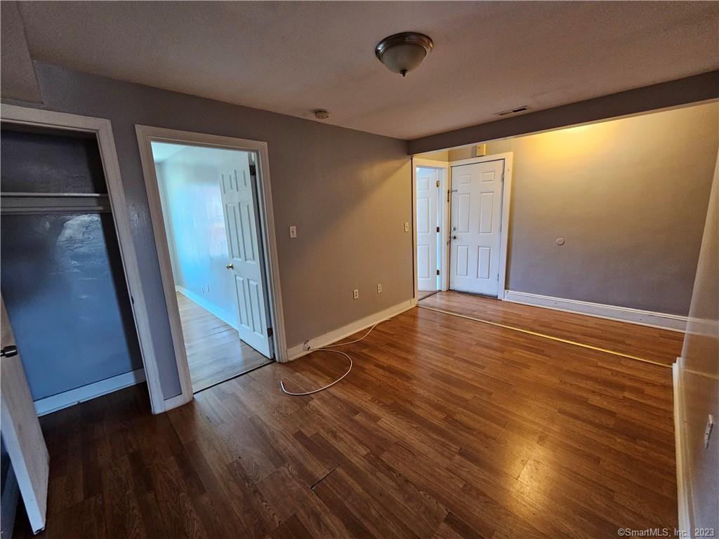 Primary Photo - 701 Hallett St